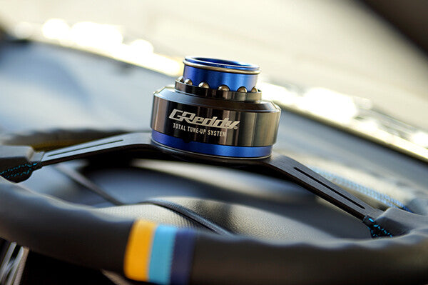 TRUST x Works Bell RAPFIX II Quick-Release Steering Wheel Hub