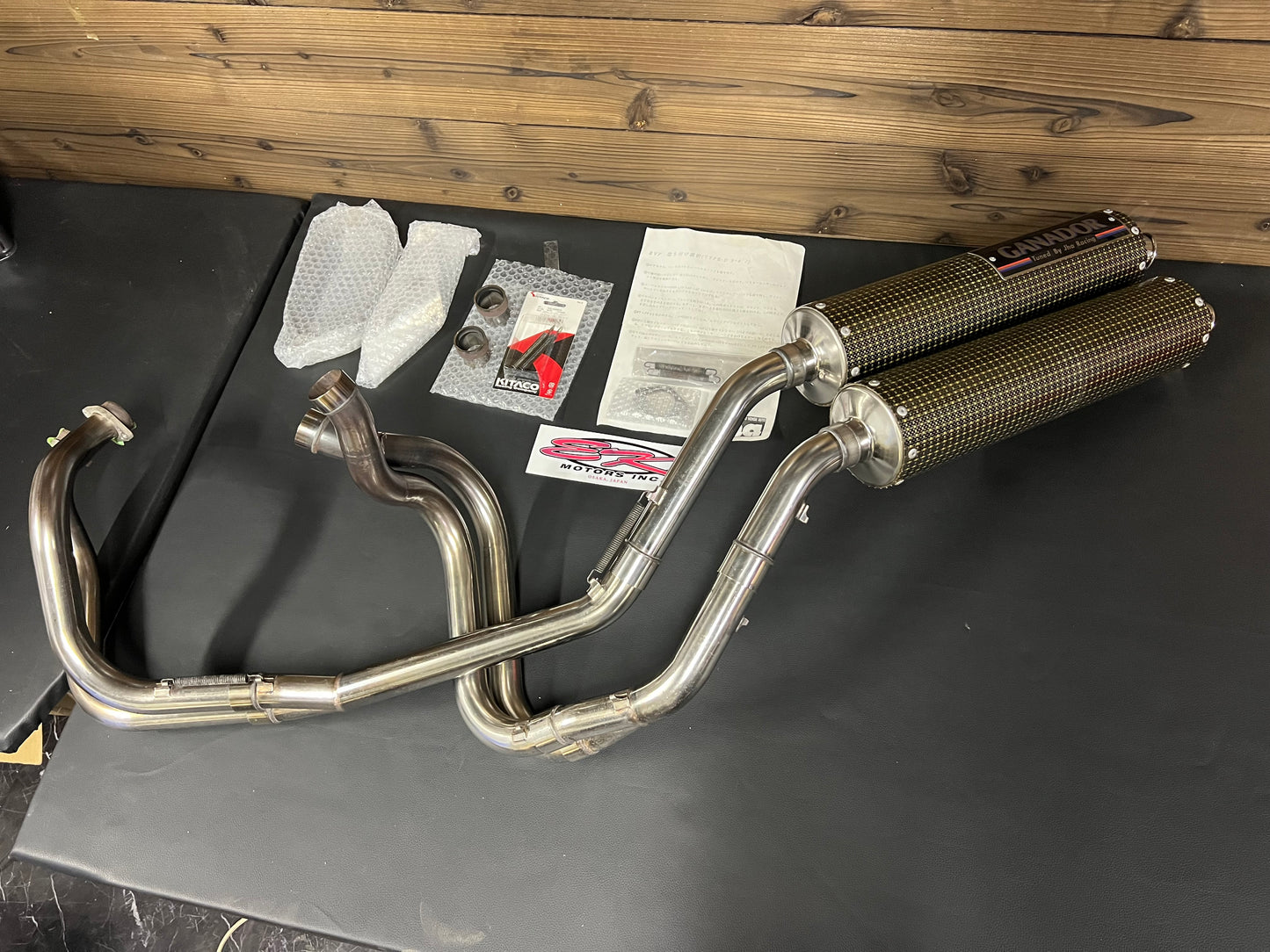 GANADOR/JHA Twin-stack Full Exhaust System for NC30/NC35 VFR400 RVF400