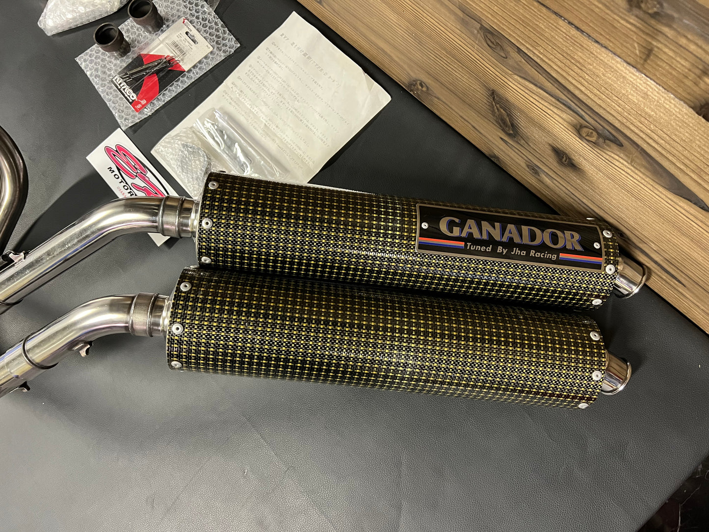 GANADOR/JHA Twin-stack Full Exhaust System for NC30/NC35 VFR400 RVF400