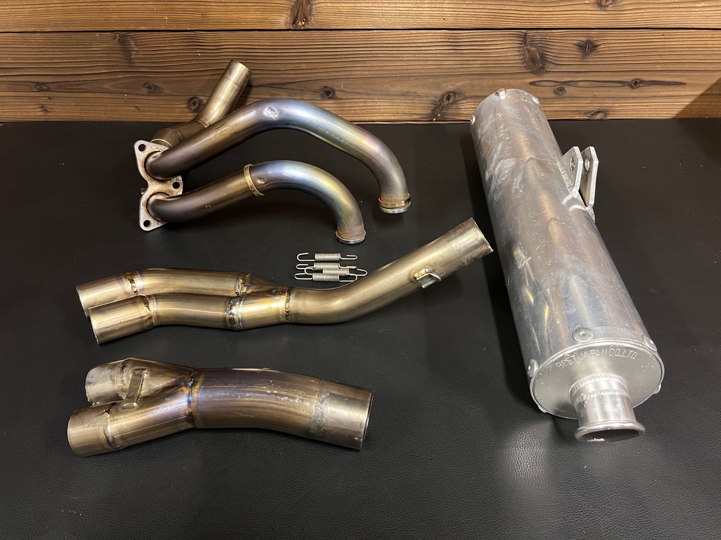 NASSERT チタンセミエキゾーストシステム - RVF400/VFR400 (NC35/NC30)