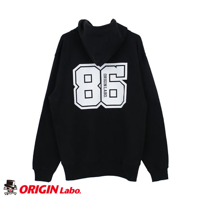 「86」プルオーバーフーディー