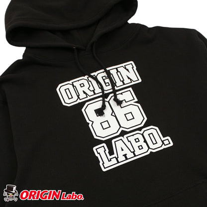 「86」プルオーバーフーディー