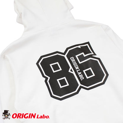「86」プルオーバーフーディー
